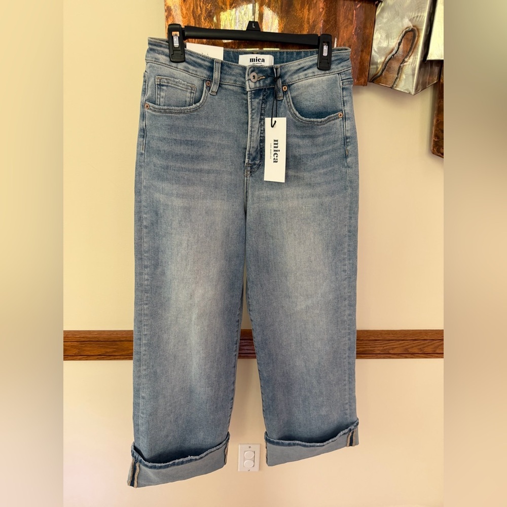 New Mica High Rise Wide Cuffed Leg Jeans 29 - Picture 3 of 11
